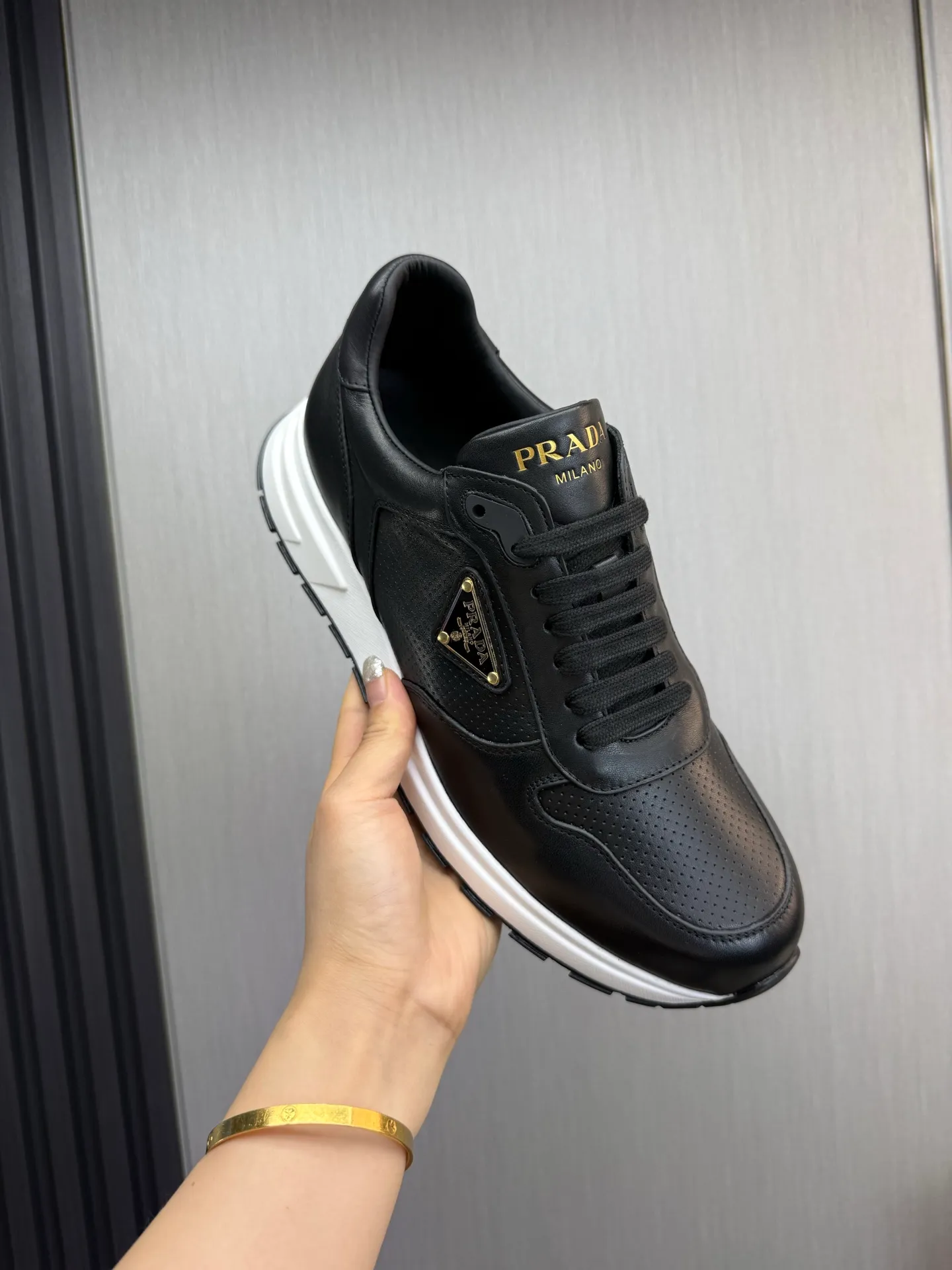 Men's shoes 💰580💰 [PRADA] Men's shoes are popular in the counter, official website is synchronized, 1 high-quality shipment ✔️Original cowhide punching + cowhide lining, 1🆚1 replica, original sole, 38-45 (45 customized, non-refundable)